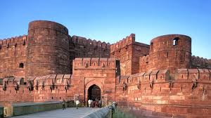 17 Most Lovely Places For Couples to Visit in Delhi