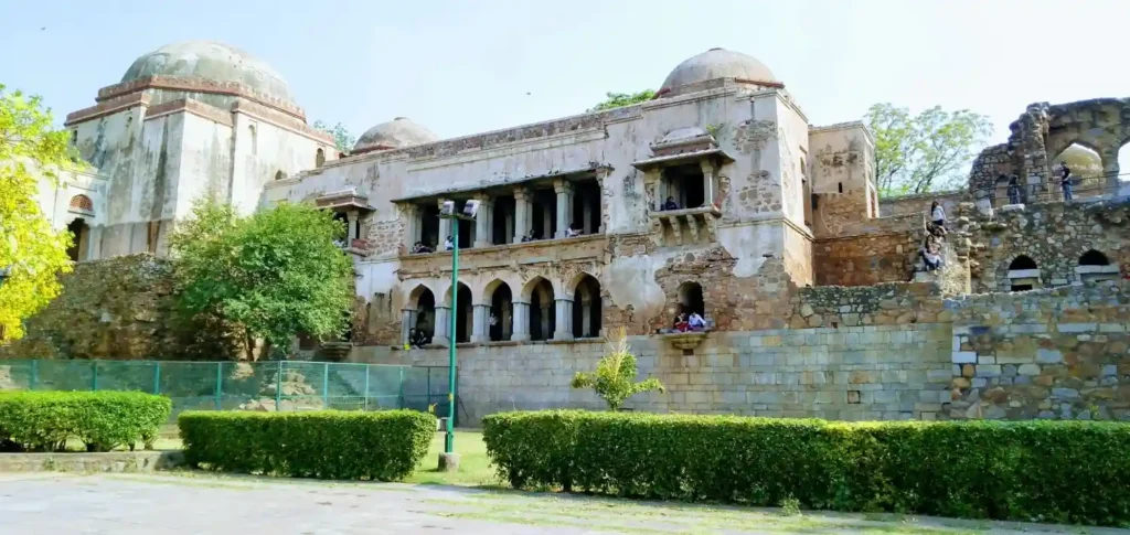 Hauz Khas Fort Delhi travel detailed Guide in 2026
