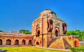 Mehrauli Archaeological Park detailed travel guide in 2026.