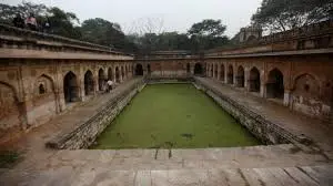 Mehrauli Archaeological Park travel detailed guide in 2026